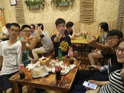 连山烧烤加盟,学烧烤技术,开烧烤店多少钱疯狂烤翅加盟