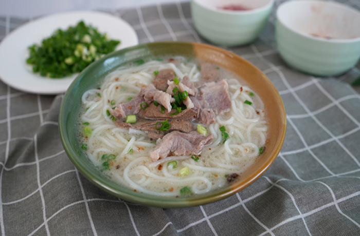 连山原味汤粉王培训